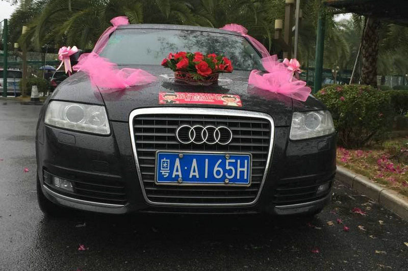 奧迪A6L婚禮花車(chē)